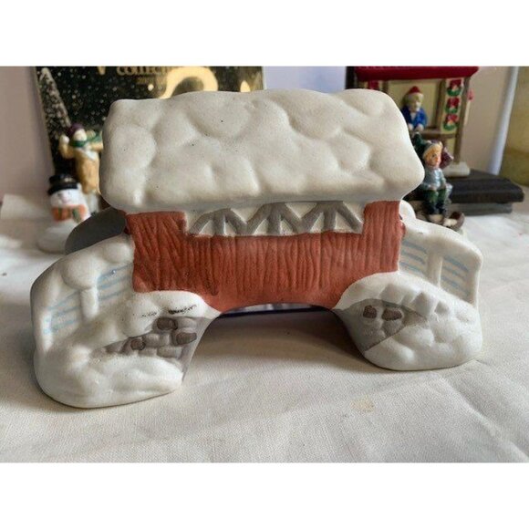 Porcelain Winter Village Collectible Set by Dickensville & Victorian Village - Picture 4 of 5